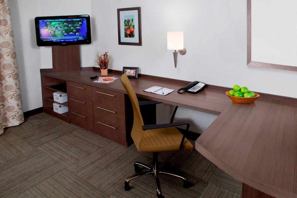 Candlewood Suites Bay City By Ihg Exterior foto
